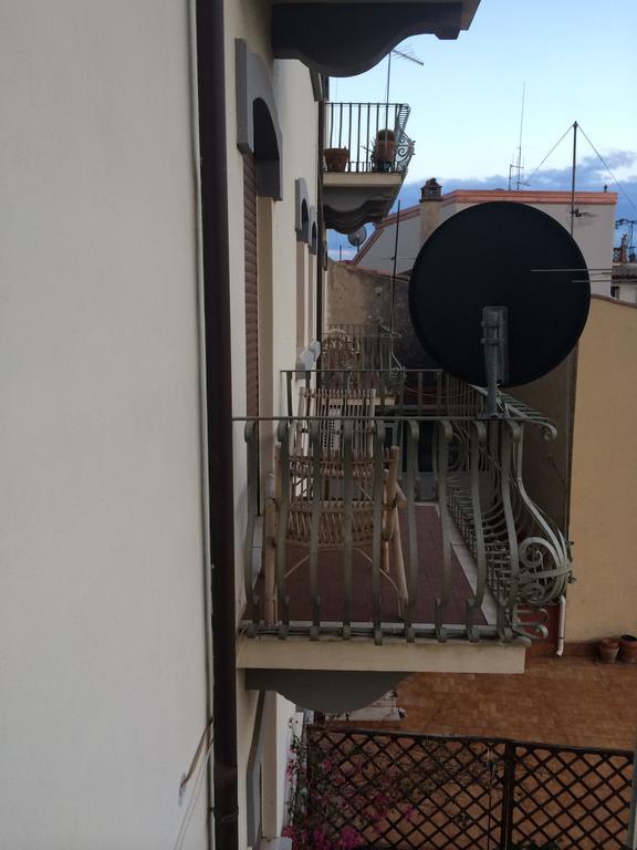 Theokles Apartment Taormina Exterior foto